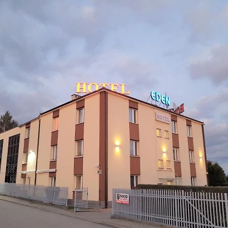 Hotel Eden Rzeszów Buitenkant foto