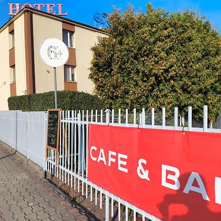 Hotel Eden Rzeszów Buitenkant foto