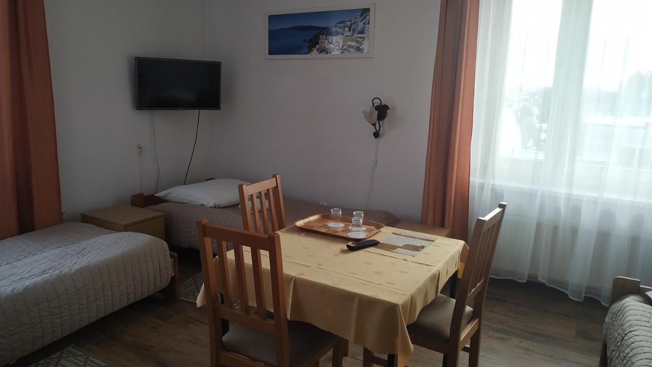 Hotel Eden Rzeszów Buitenkant foto