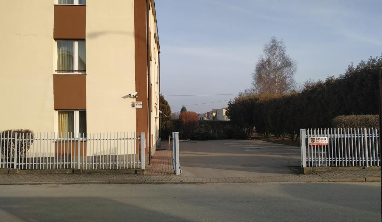 Hotel Eden Rzeszów Buitenkant foto