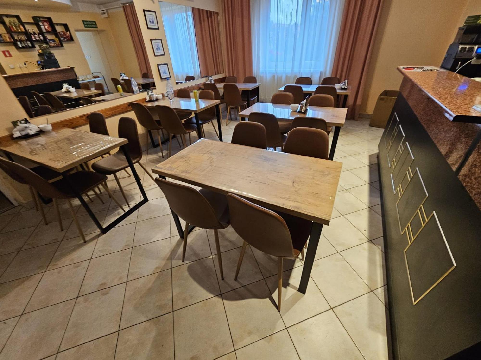 Hotel Eden Rzeszów Buitenkant foto